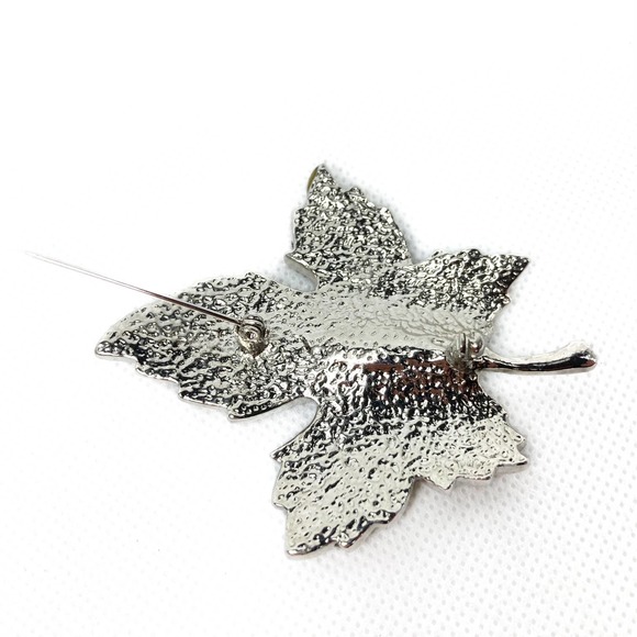 Fall Mapleleaf Fashion Pin with multicolor chips 2 7/8" long, unsigned - Picture 4 of 5